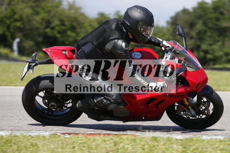 /Archiv-2024/29 12.06.2024 MOTO.CH Track Day ADR/Gruppe gelb/unklar